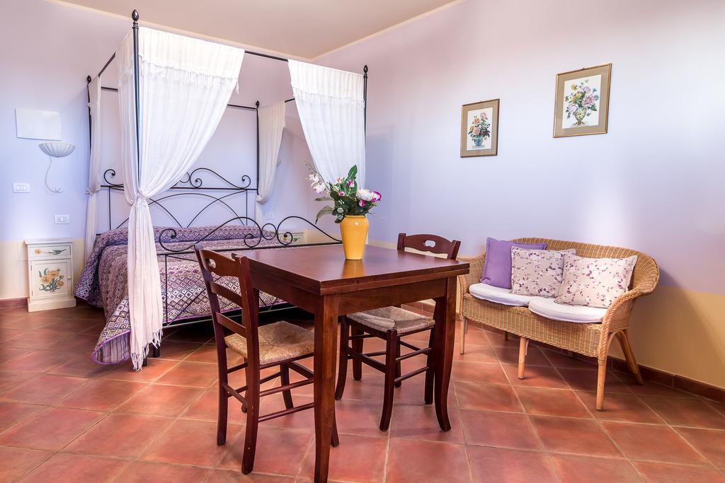 Agriturismo Borgo Campetroso Suvereto Exterior photo